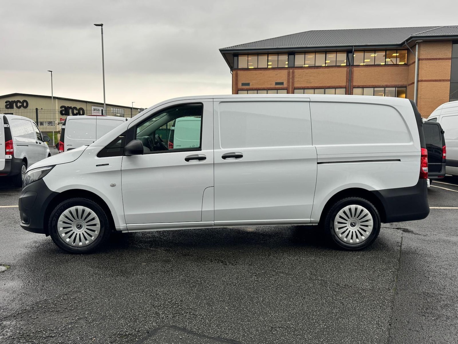 Used Mercedes-Benz Vito 2023 for sale - 77174432: Photo 9