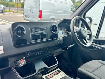 Used Mercedes-Benz Sprinter 2020 for sale - 75415125: Photo