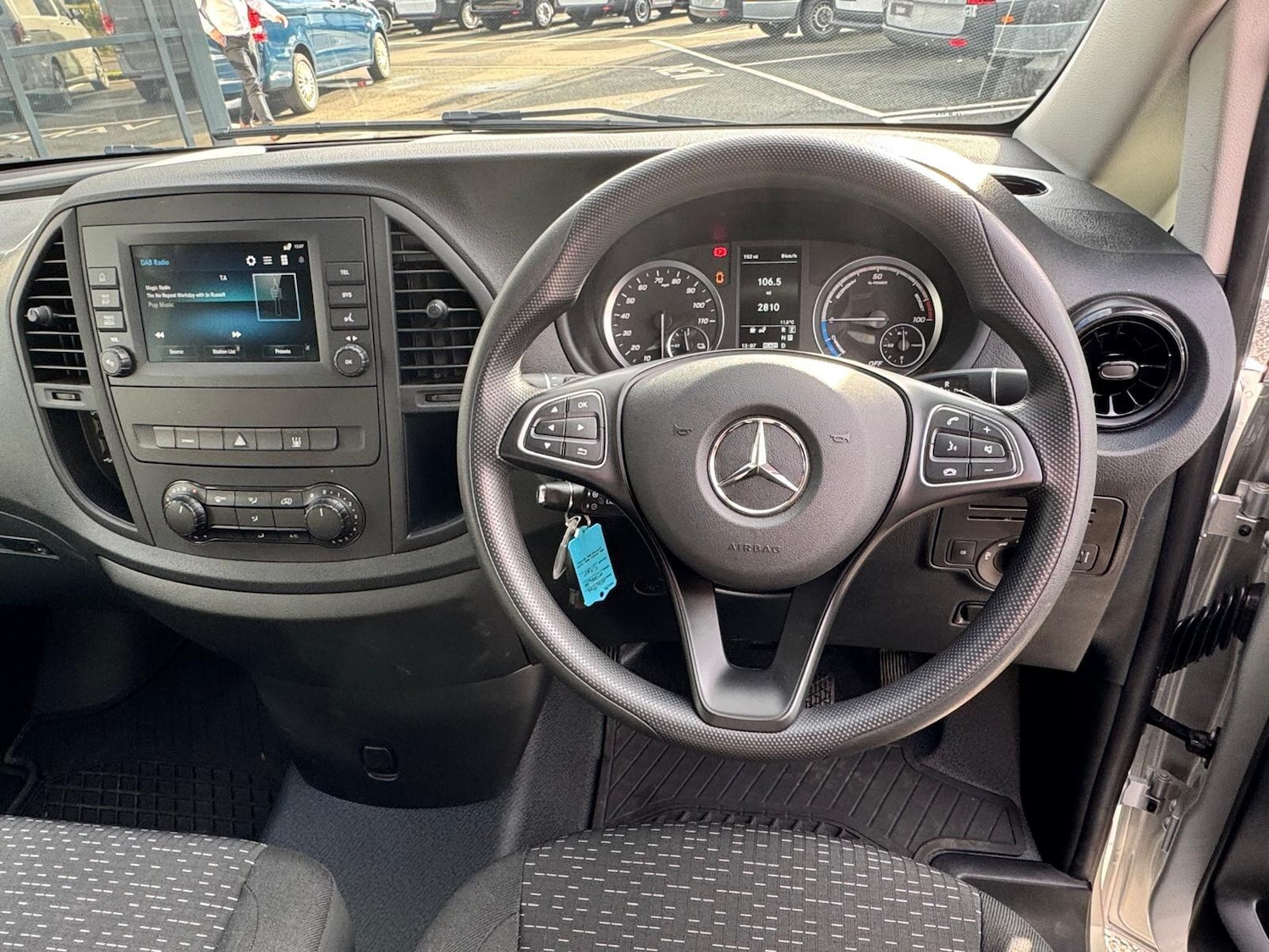 Used Mercedes-Benz Vito 2024 for sale - 76349170: Photo 2