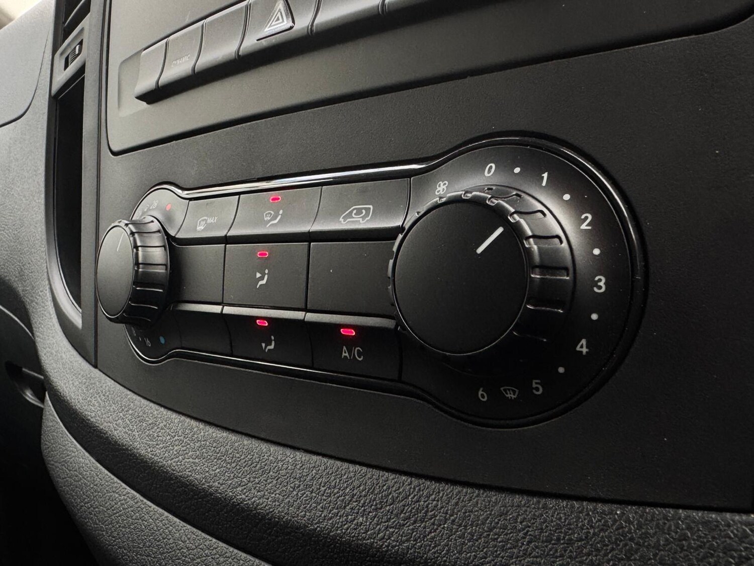 Used Mercedes-Benz Vito 2024 for sale - 76349170: Photo 34