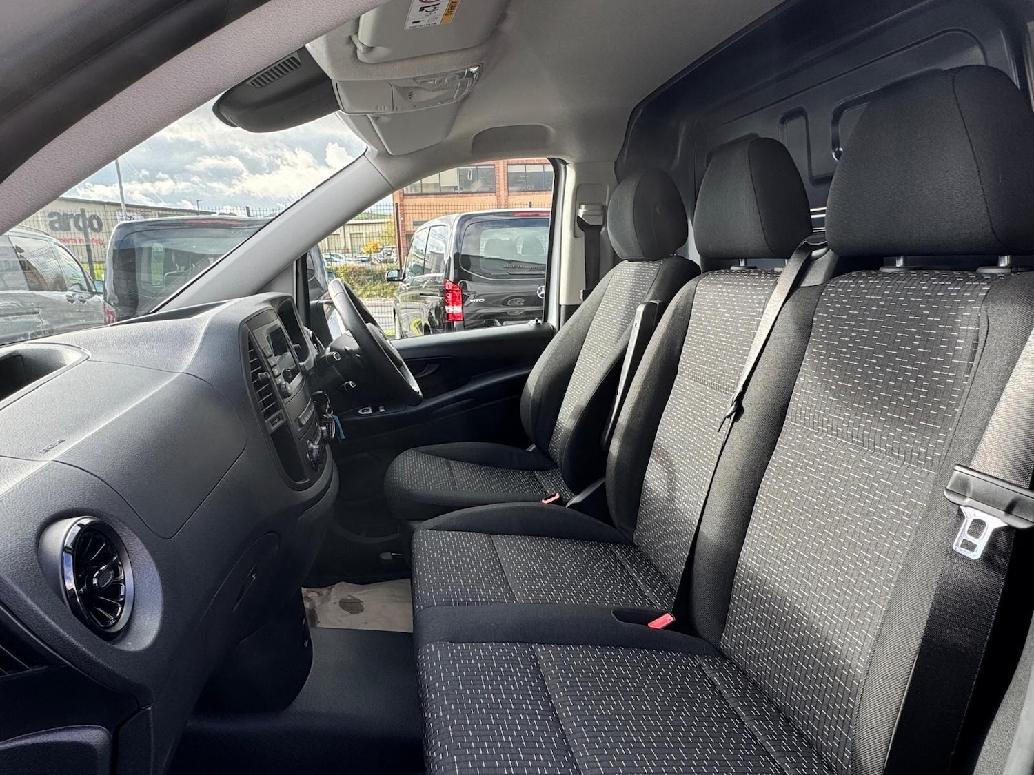 Used Mercedes-Benz Vito 2024 for sale - 76349170: Photo 38