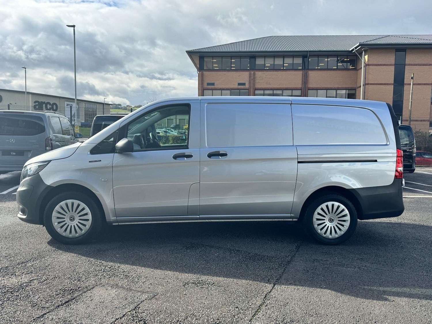 Used Mercedes-Benz Vito 2024 for sale - 76349170: Photo 6