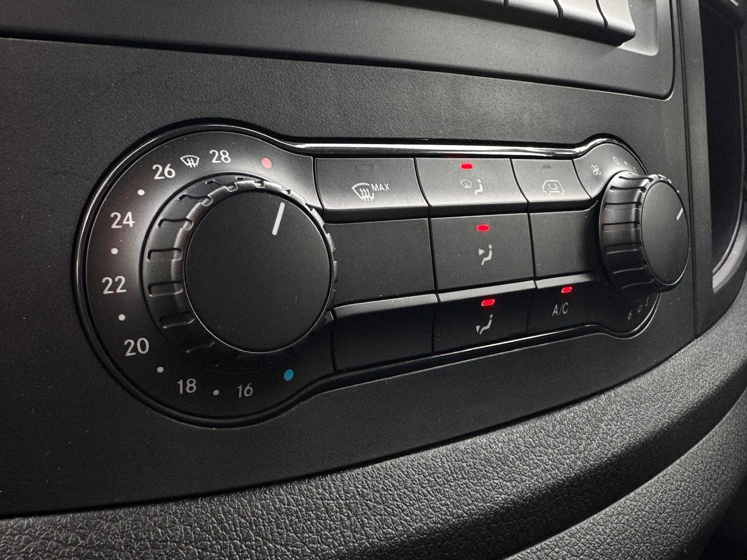 Used Mercedes-Benz Vito 2021 for sale - 77585713: Photo 21