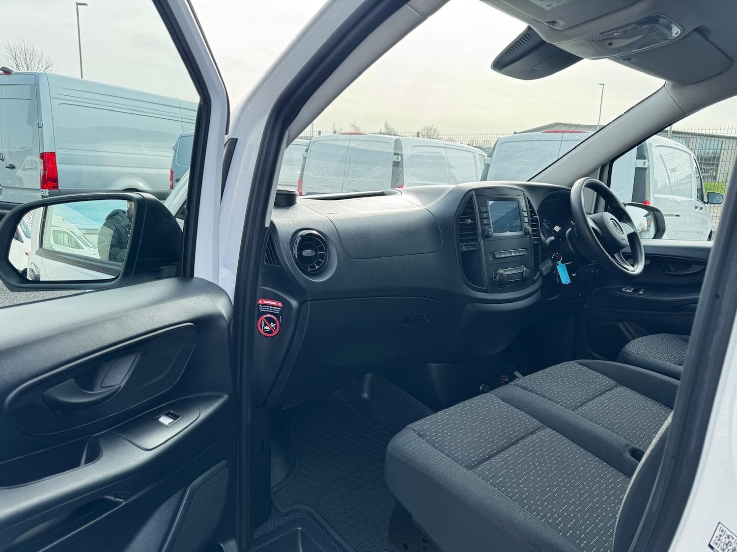 Used Mercedes-Benz Vito 2021 for sale - 77585713: Photo 26