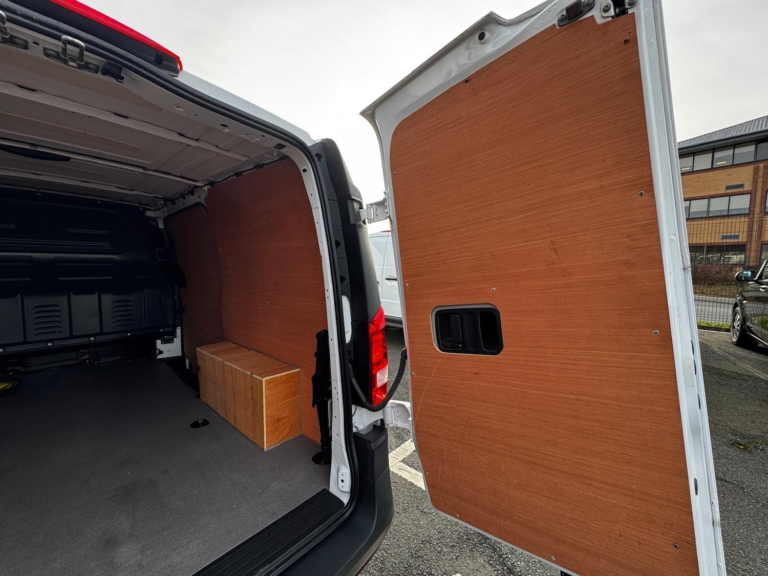 Used Mercedes-Benz Vito 2021 for sale - 77585713: Photo 38