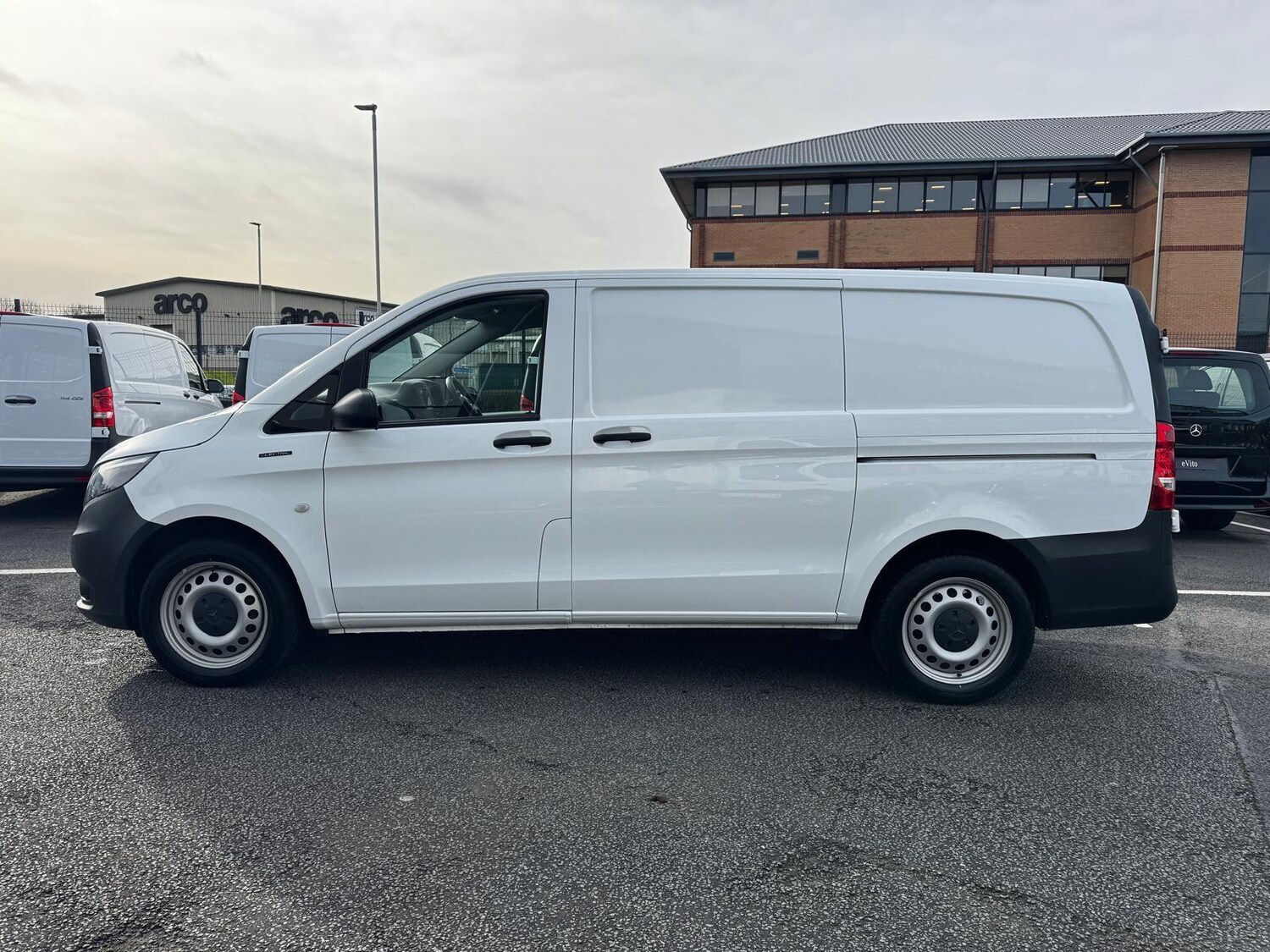 Used Mercedes-Benz Vito 2021 for sale - 77585713: Photo 6