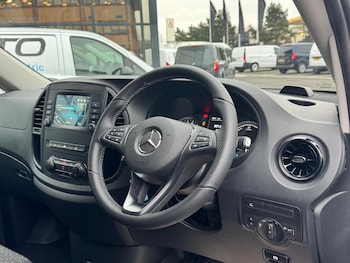 Used Mercedes-Benz Vito 2023 for sale - 77174430: Photo