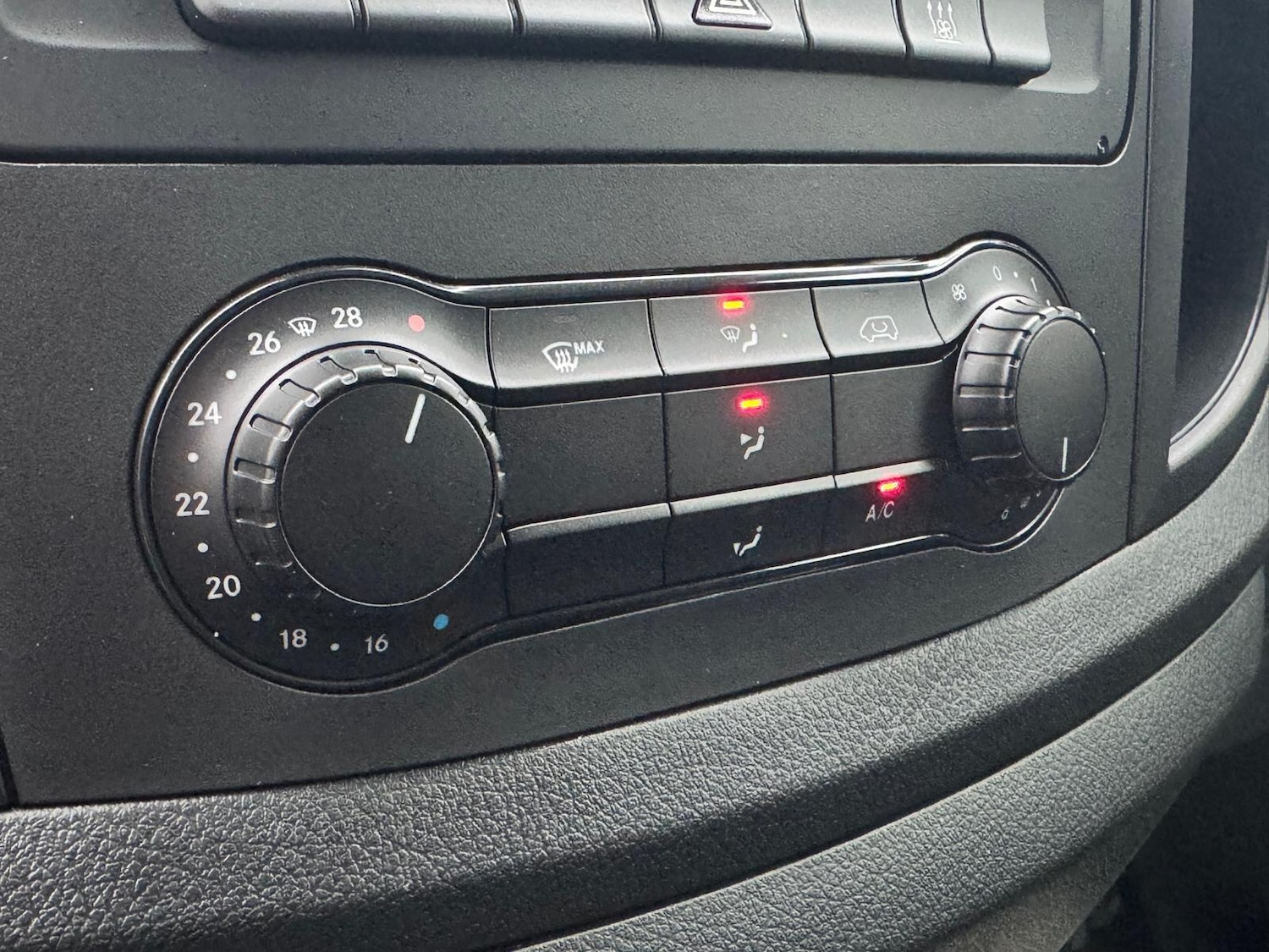 Used Mercedes-Benz Vito 2023 for sale - 77174430: Photo 30