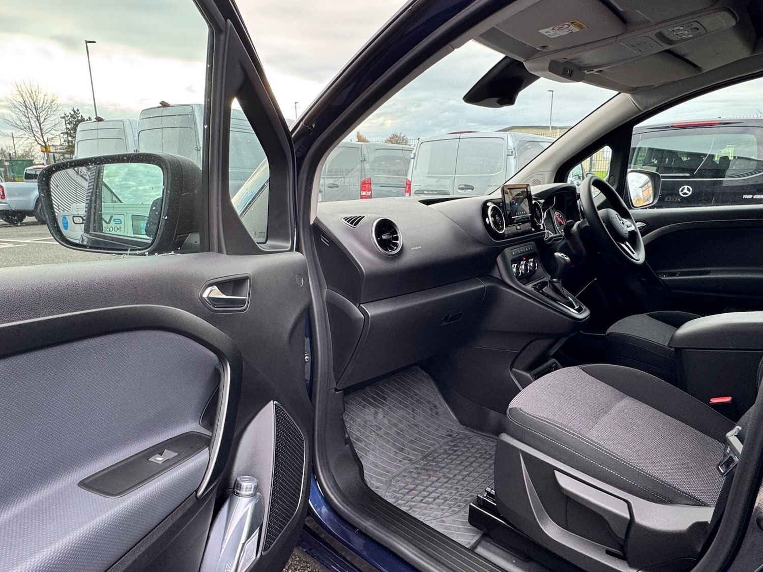 Used Mercedes-Benz Citan 2025 for sale - 76513327: Photo 33