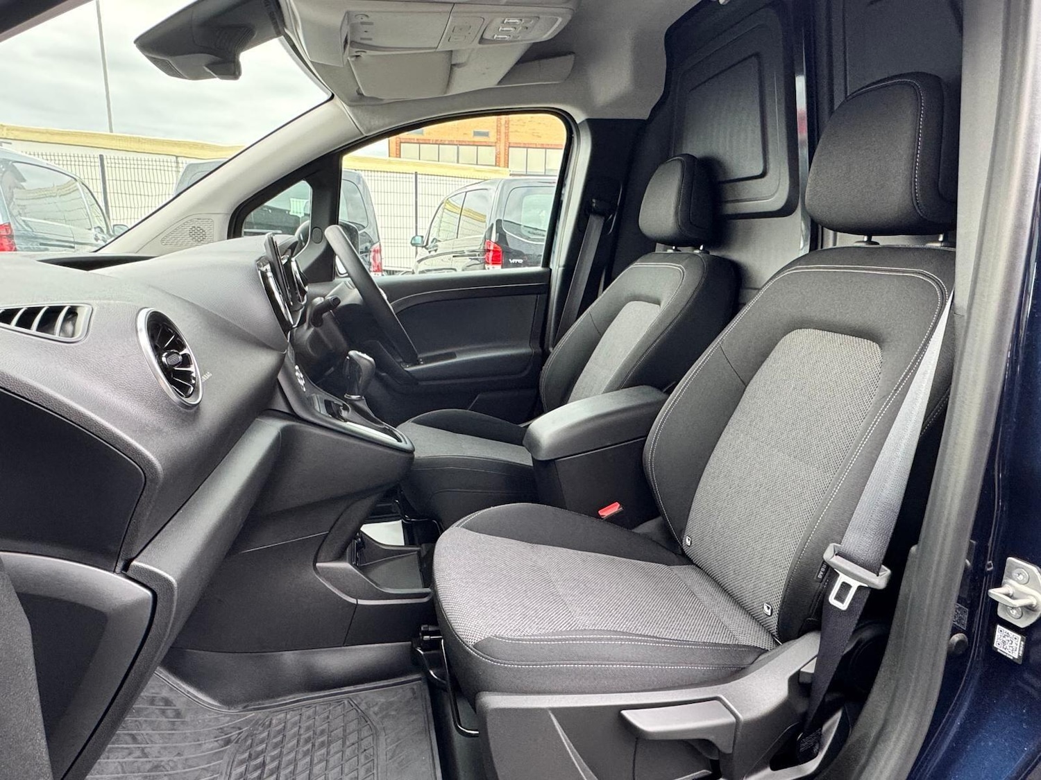 Used Mercedes-Benz Citan 2025 for sale - 76513327: Photo 34