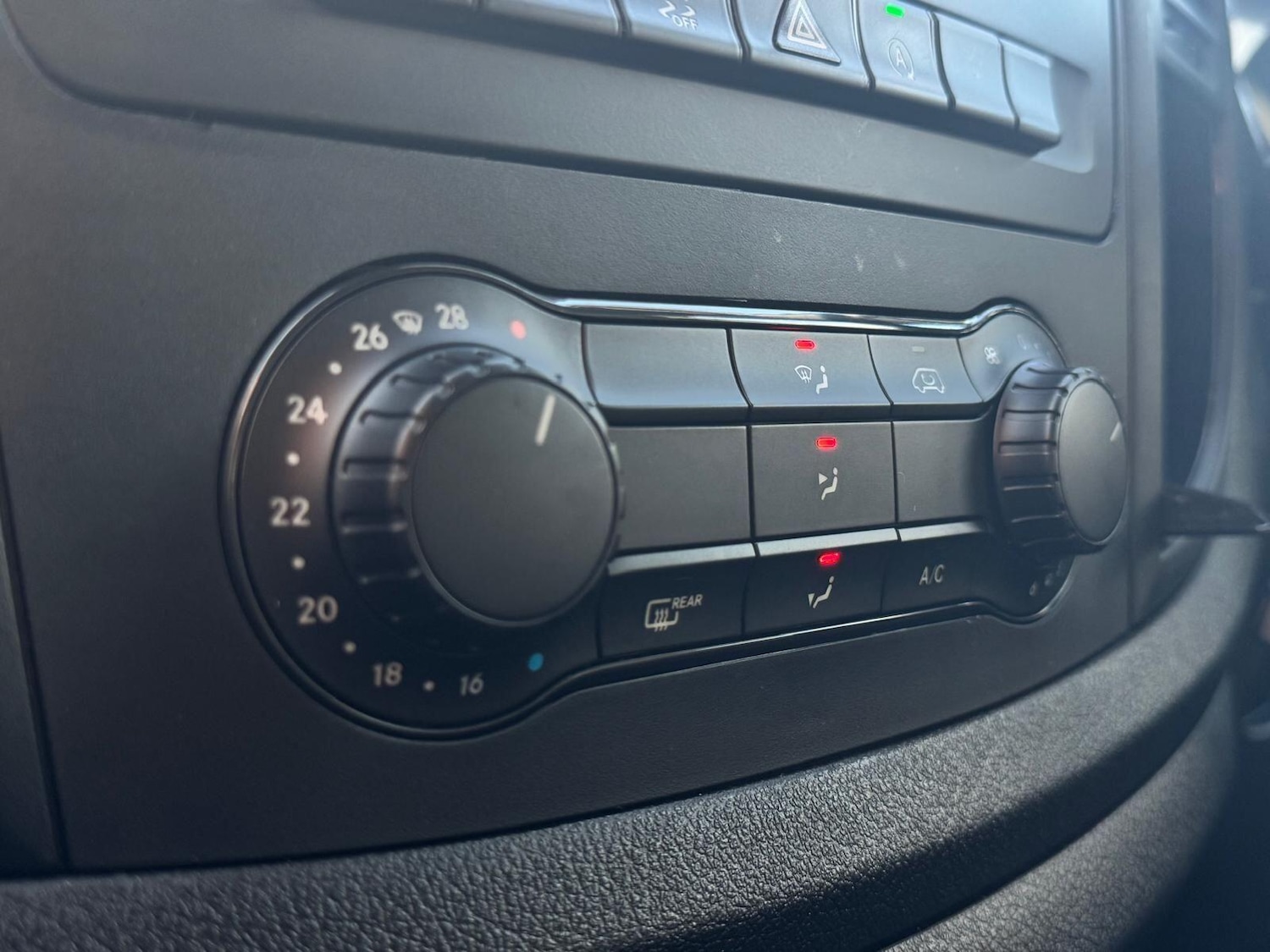 Used Mercedes-Benz Vito 2023 for sale - 77040132: Photo 33