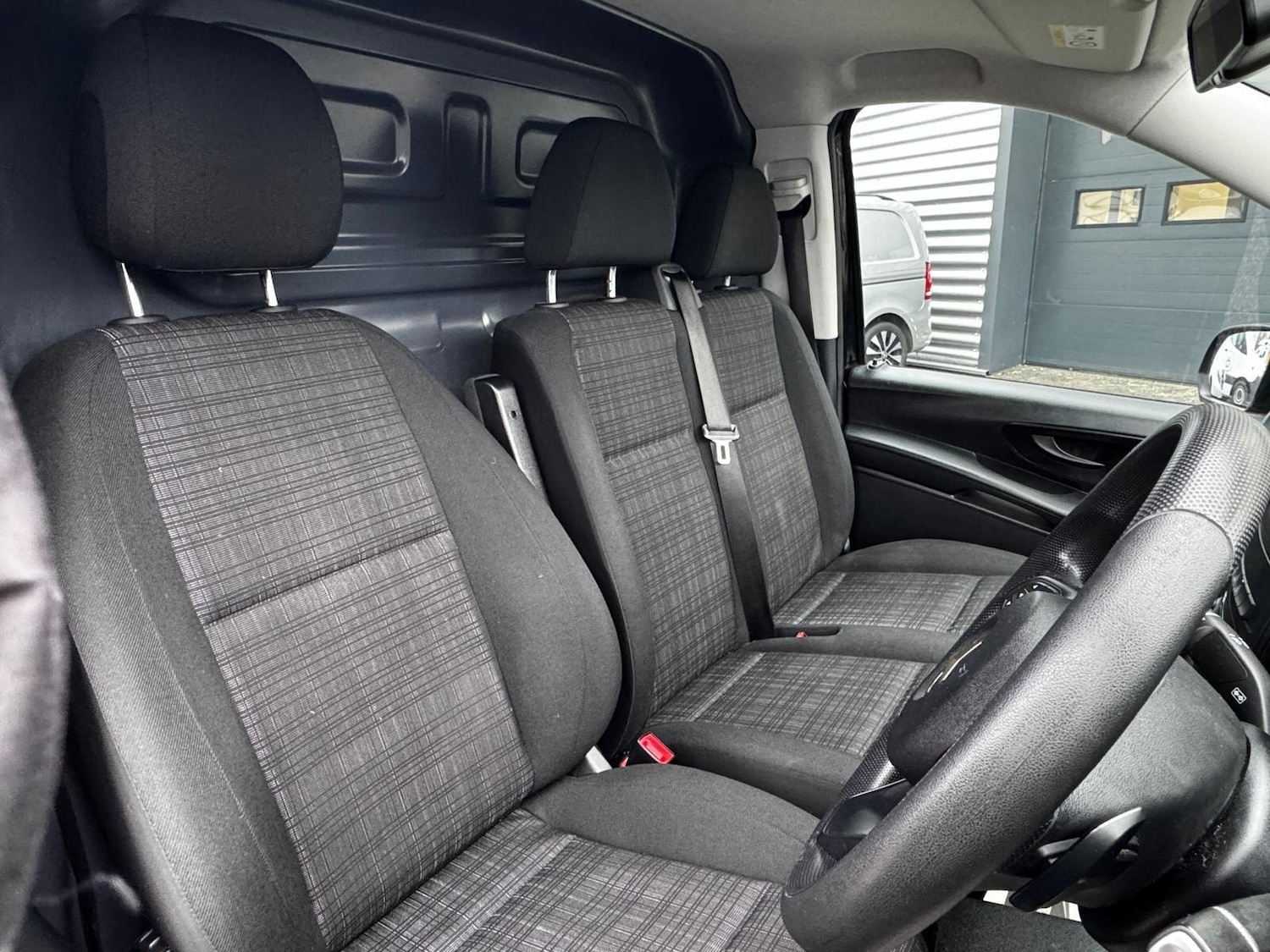 Used Mercedes-Benz Vito 2019 for sale - 77696237: Photo 17