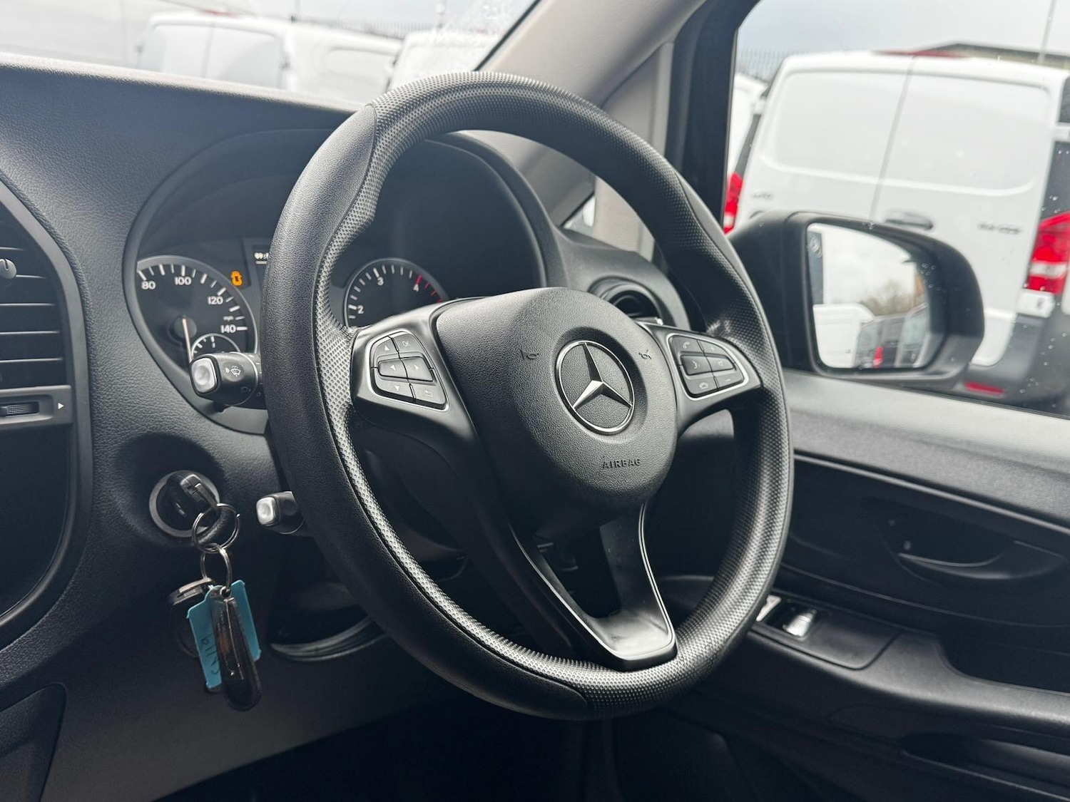 Used Mercedes-Benz Vito 2019 for sale - 77696237: Photo 18