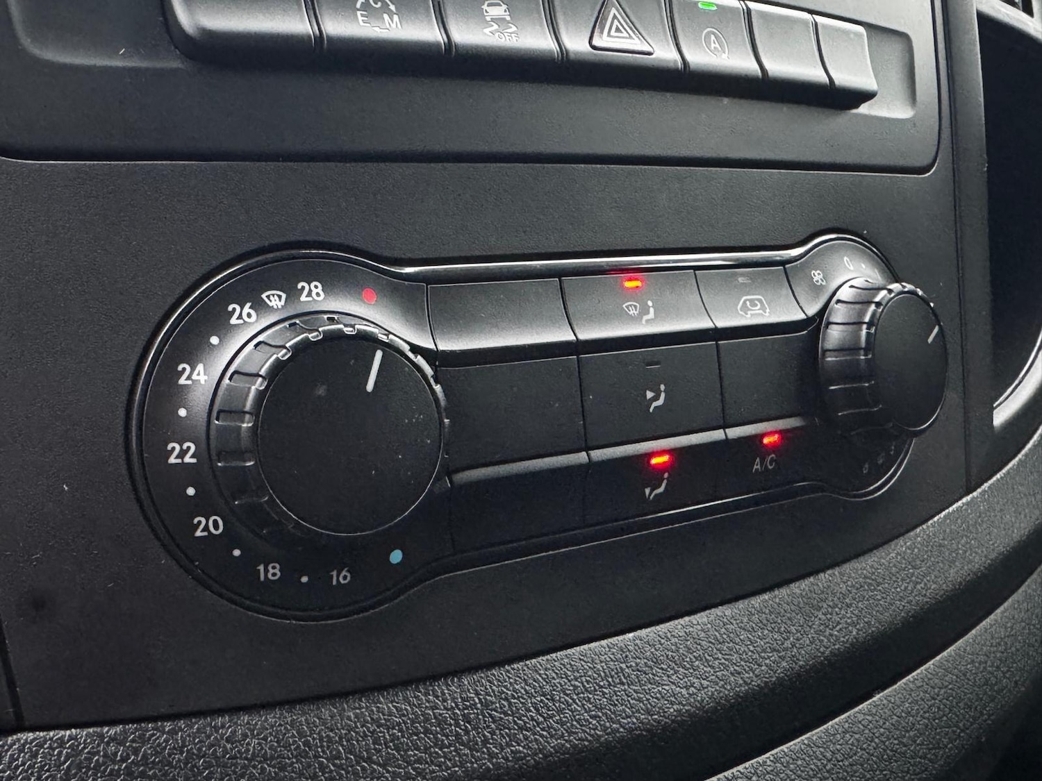 Used Mercedes-Benz Vito 2019 for sale - 77696237: Photo 21