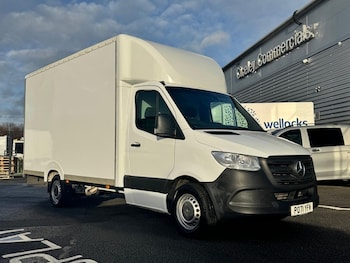 Mercedes-Benz Sprinter feature image
