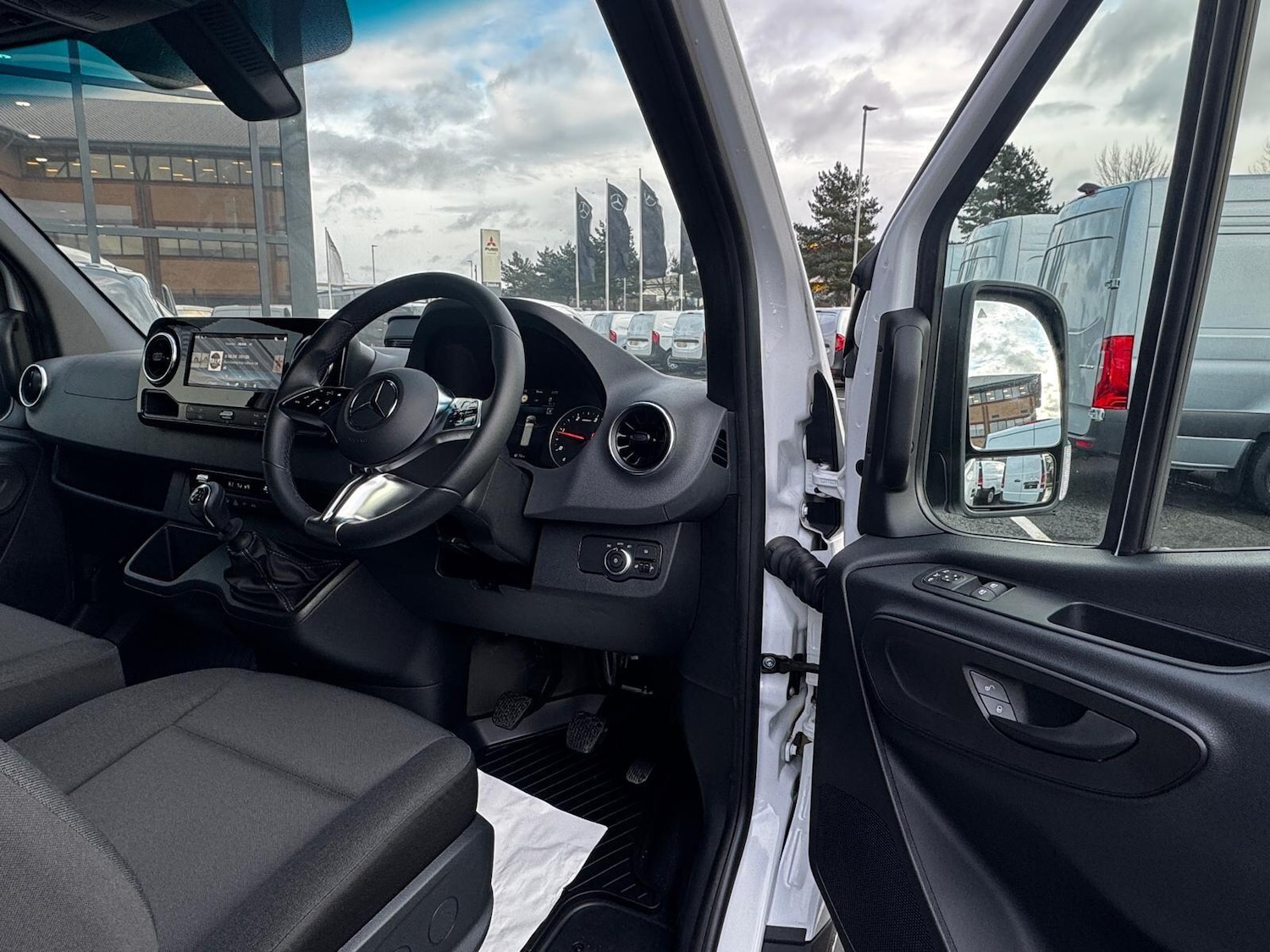 Used Mercedes-Benz Sprinter 2025 for sale - 77587287: Photo 15