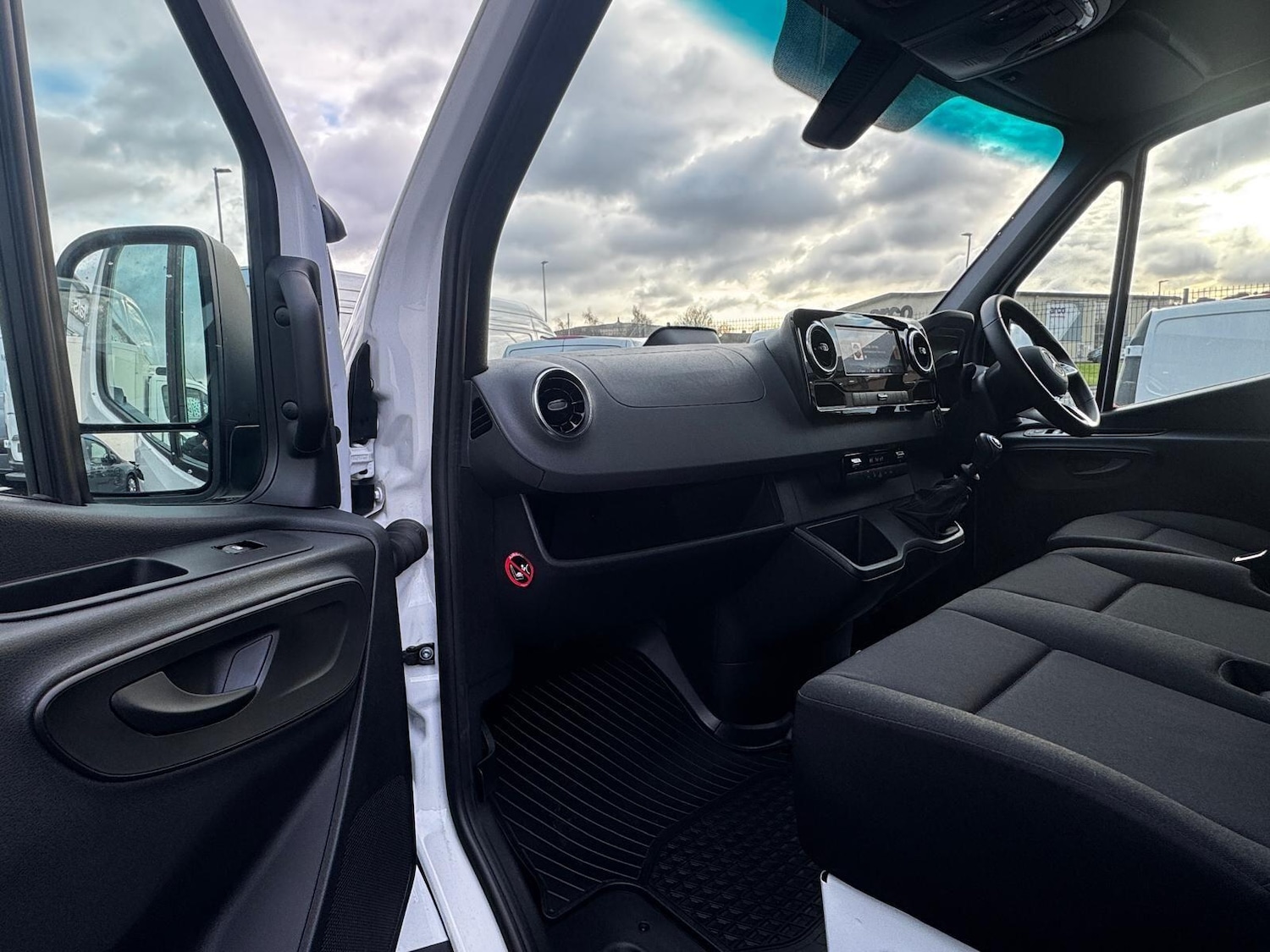 Used Mercedes-Benz Sprinter 2025 for sale - 77587287: Photo 30