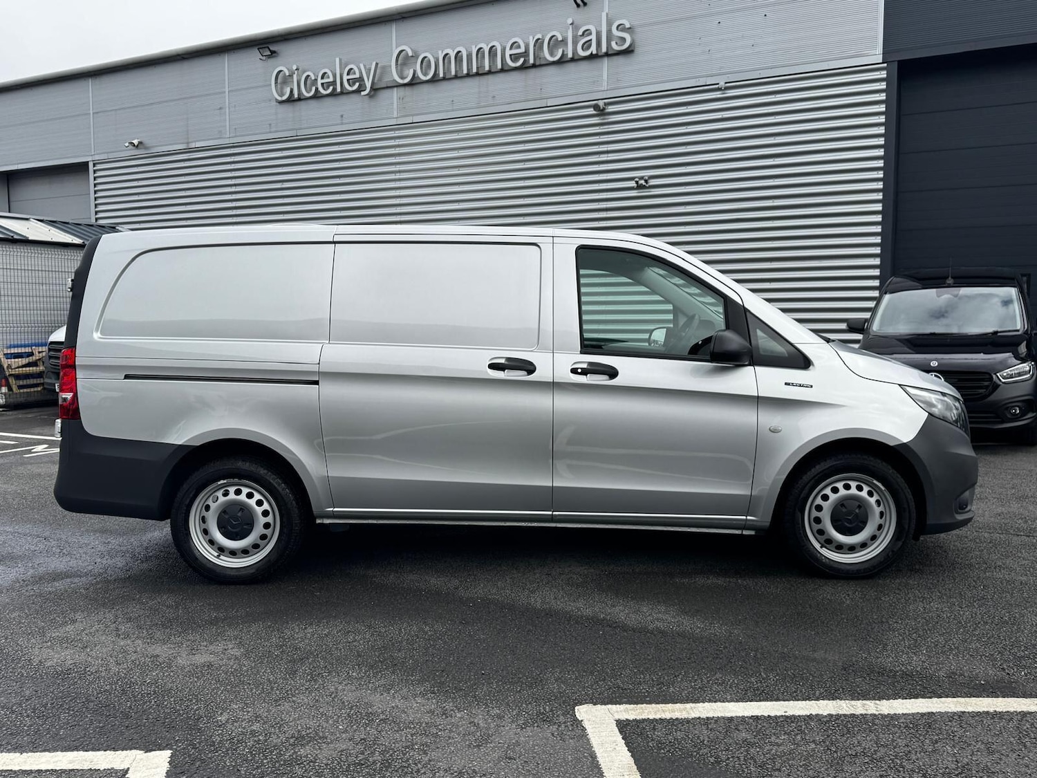 Used Mercedes-Benz Vito 2023 for sale - 78184379: Photo 11