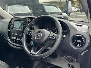 Used Mercedes-Benz Vito 2023 for sale - 78184379: Photo