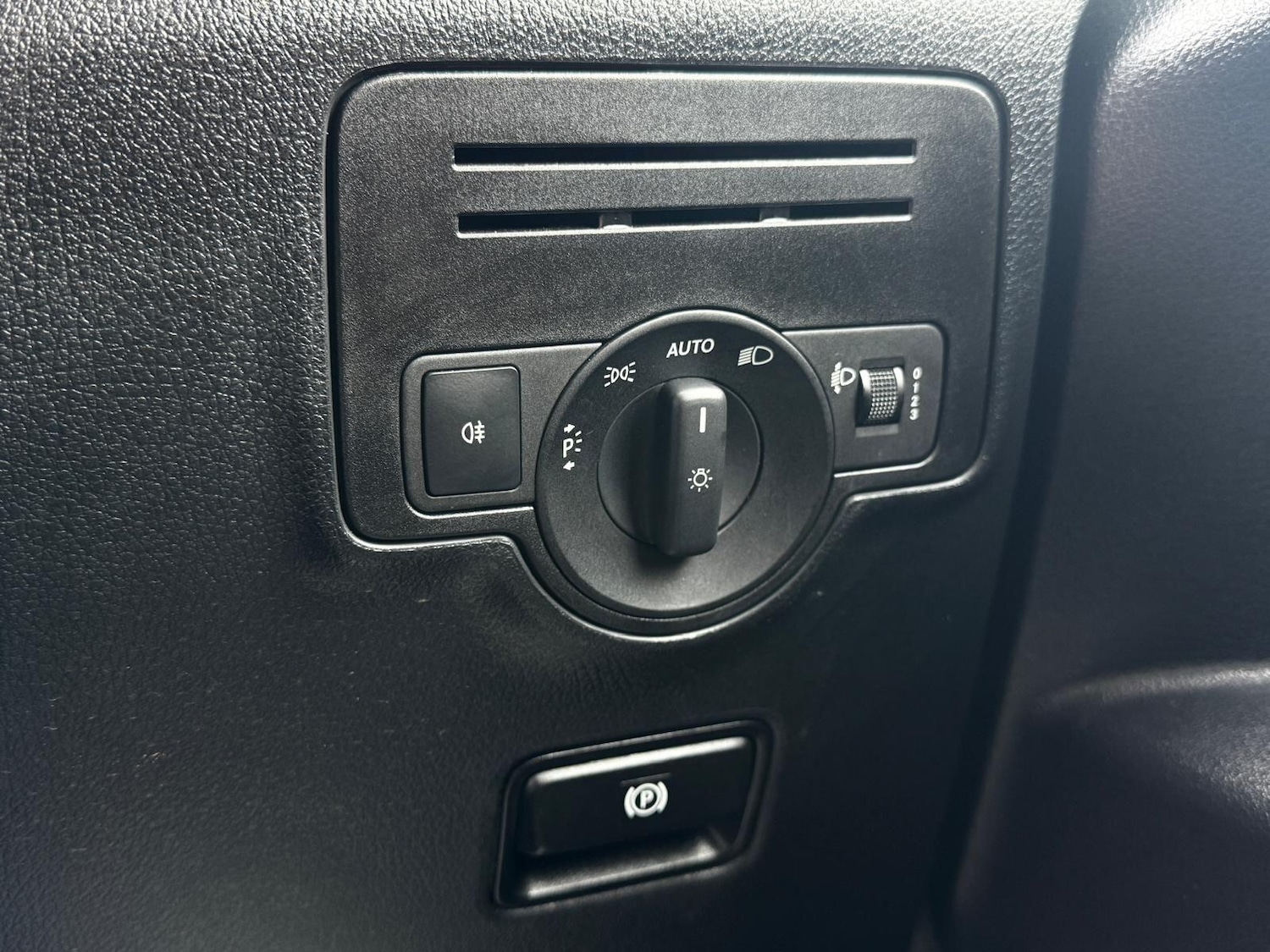 Used Mercedes-Benz Vito 2023 for sale - 78184379: Photo 38