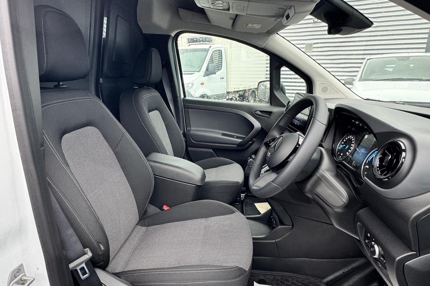 Used Mercedes-Benz Citan 2025 for sale - 76549118: Photo 30