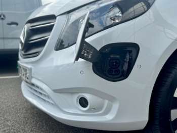 Used Mercedes-Benz Vito 2023 for sale - 74957542: Photo