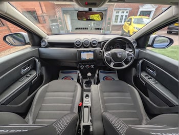 Used Dacia Duster 2019 for sale - 79417366: Photo