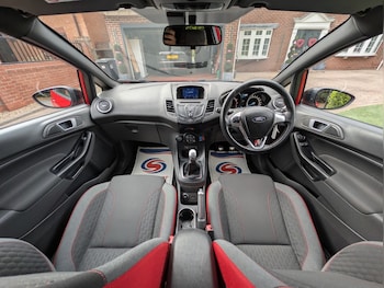 Used Ford Fiesta 2016 for sale - 79405654: Photo