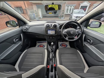 Used Dacia Sandero Stepway 2019 for sale - 79571526: Photo