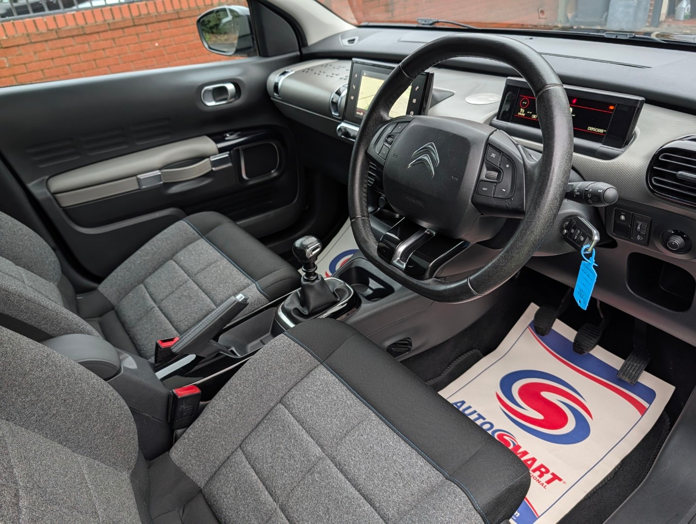 Used Citroen C4 Cactus 2018 for sale - 77448185: Photo 18