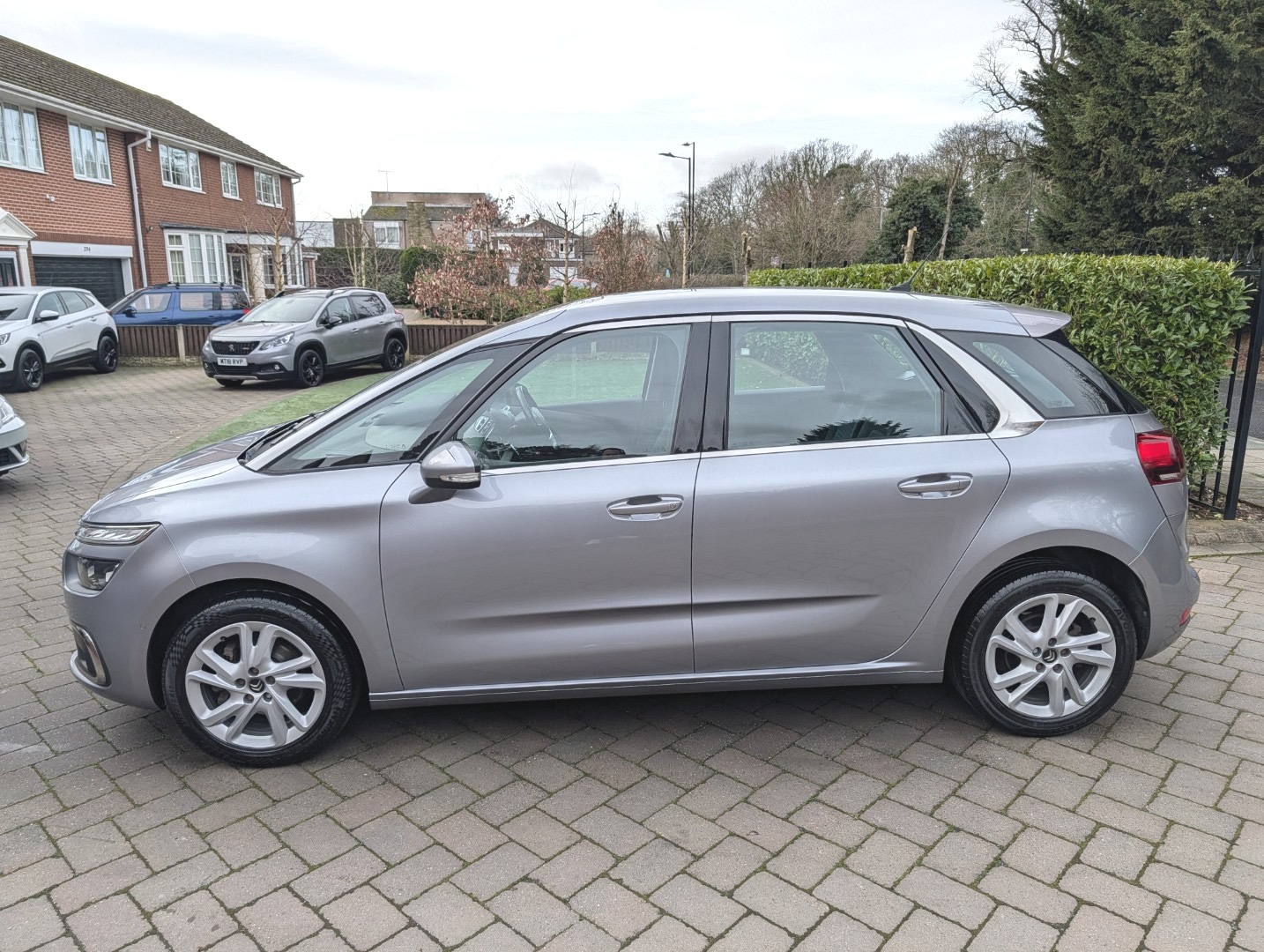 Used Citroen C4 Picasso 2016 for sale - 77517728: Photo 10