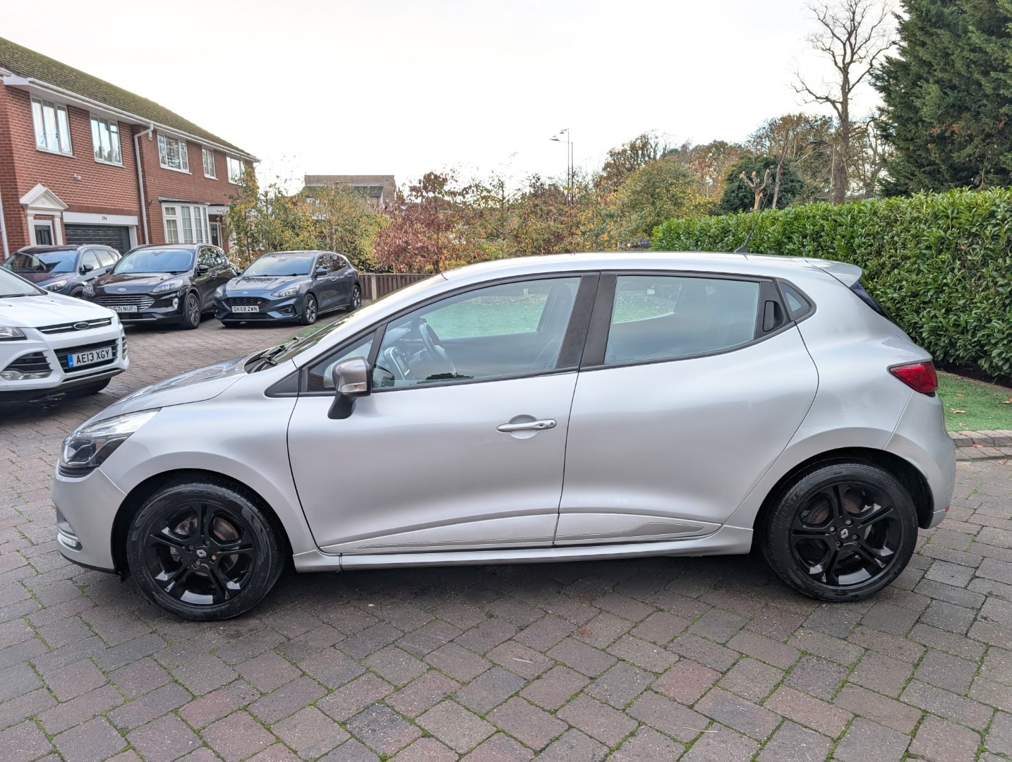 Used Renault Clio 2017 for sale - 76560671: Photo 10