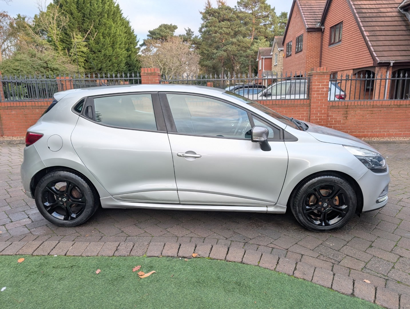 Used Renault Clio 2017 for sale - 76560671: Photo 15