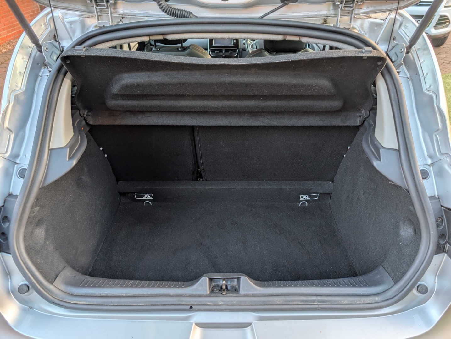 Used Renault Clio 2017 for sale - 76560671: Photo 24