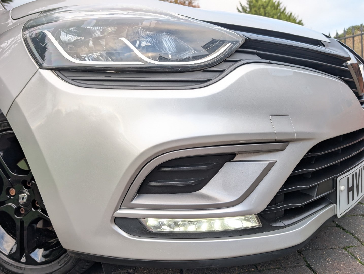 Used Renault Clio 2017 for sale - 76560671: Photo 3