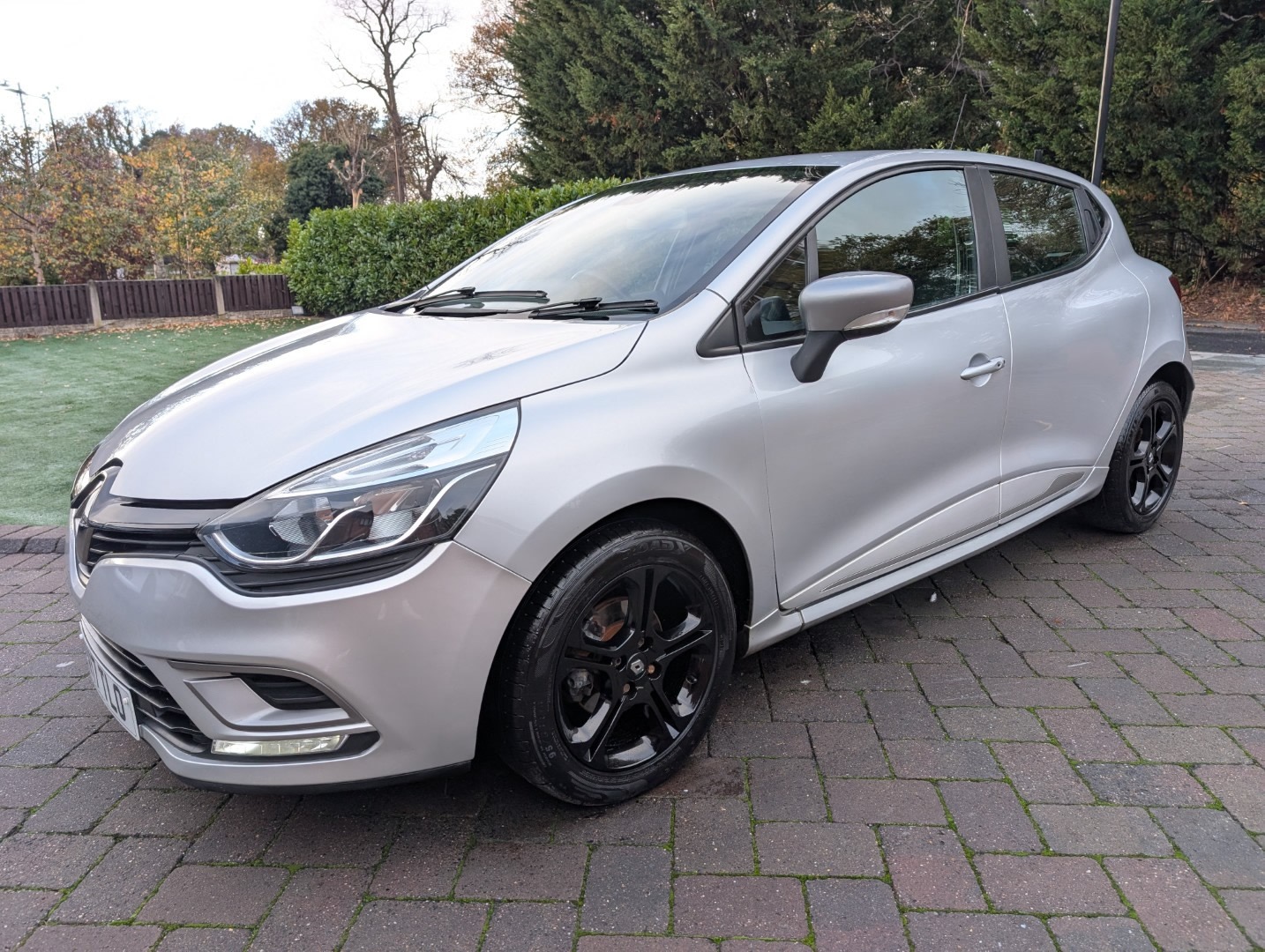 Used Renault Clio 2017 for sale - 76560671: Photo 8