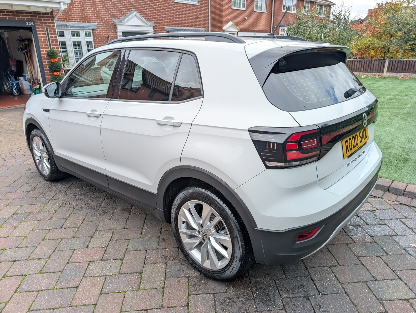Used Volkswagen T-Cross 2020 for sale - 76092244: Photo 11