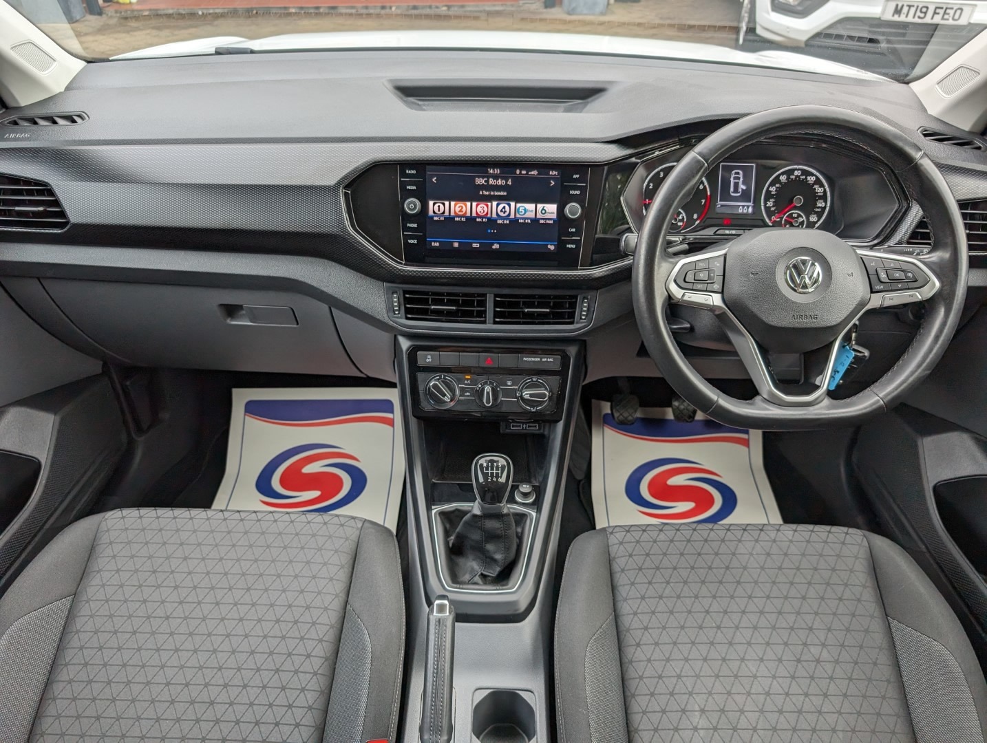 Used Volkswagen T-Cross 2020 for sale - 76092244: Photo 2