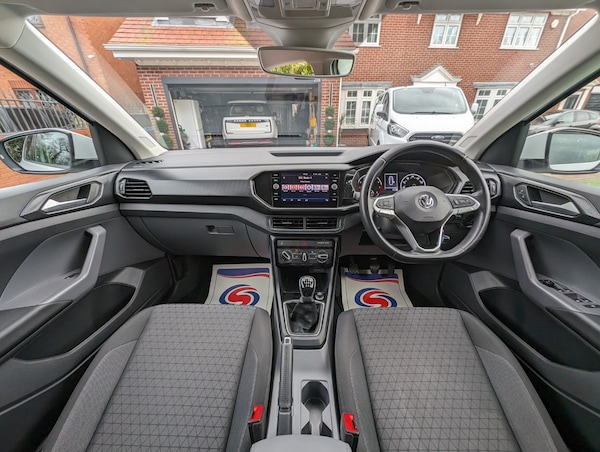 Used Volkswagen T-Cross 2020 for sale - 76092244: Photo 4
