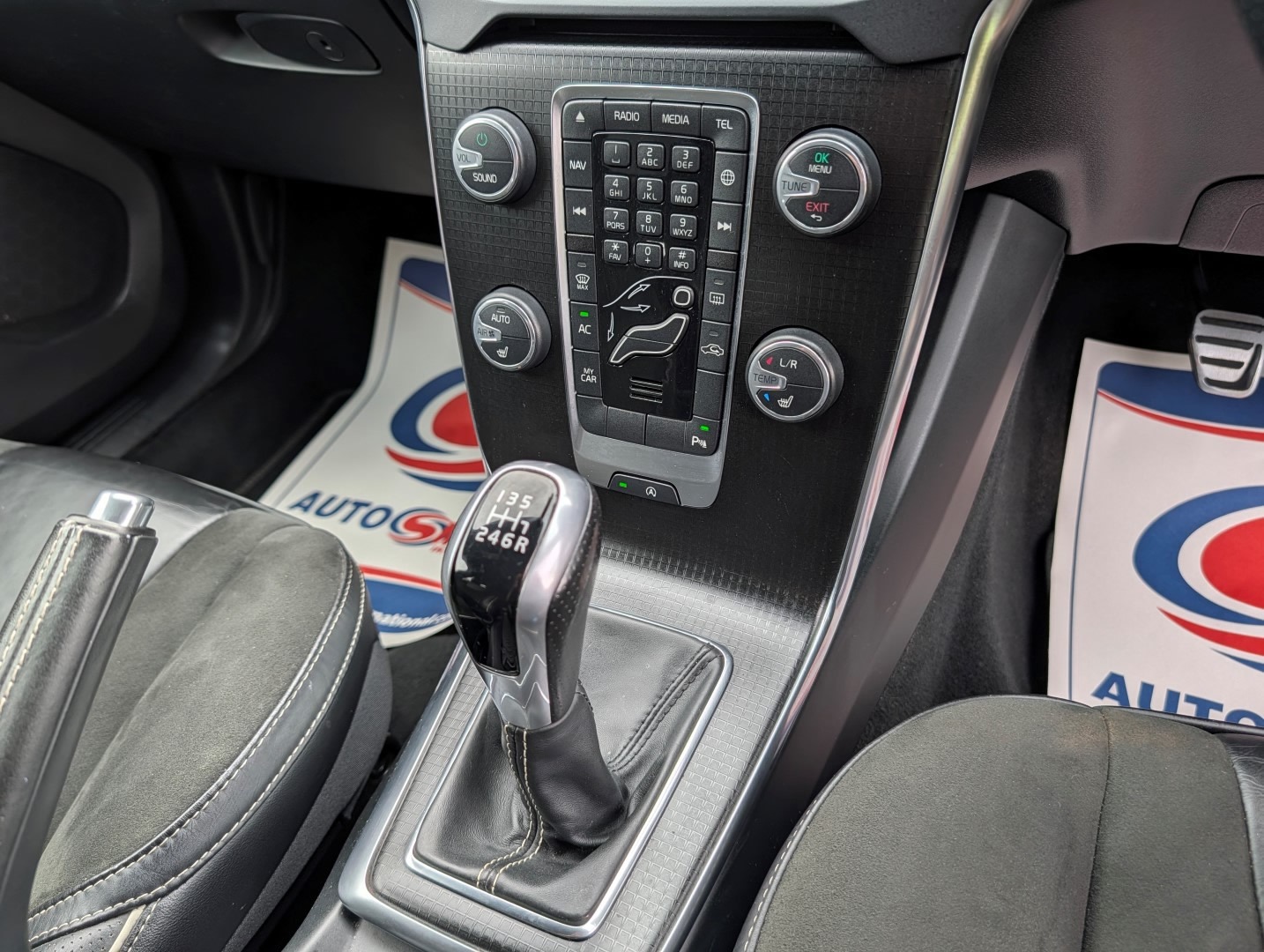 Used Volvo V40 2017 for sale - 77830662: Photo 21