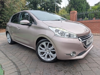 2013 (63) - 1.6 e-HDi 115 Feline [Sat Nav] *FSH, Just Serviced & MOT 09/26* 5-Door