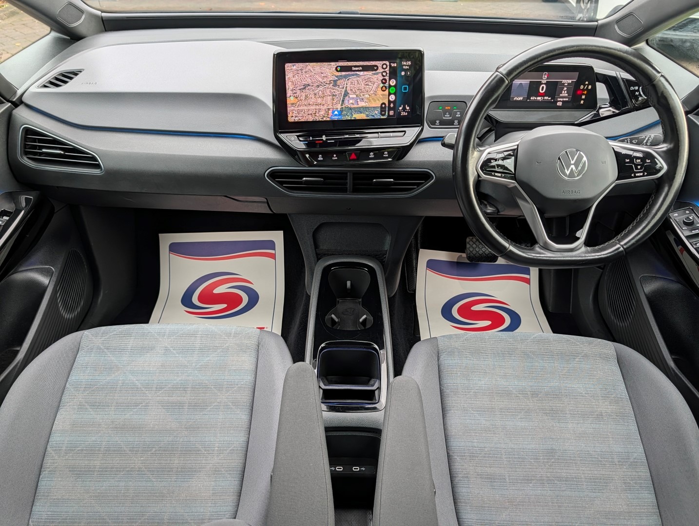 Used Volkswagen ID.3 2023 for sale - 76877870: Photo 2