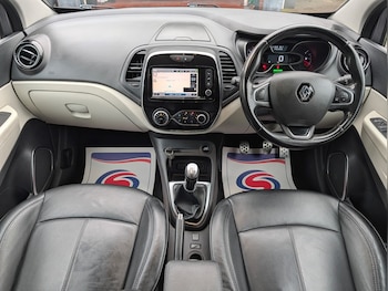 Used Renault Captur 2019 for sale - 77104593: Photo