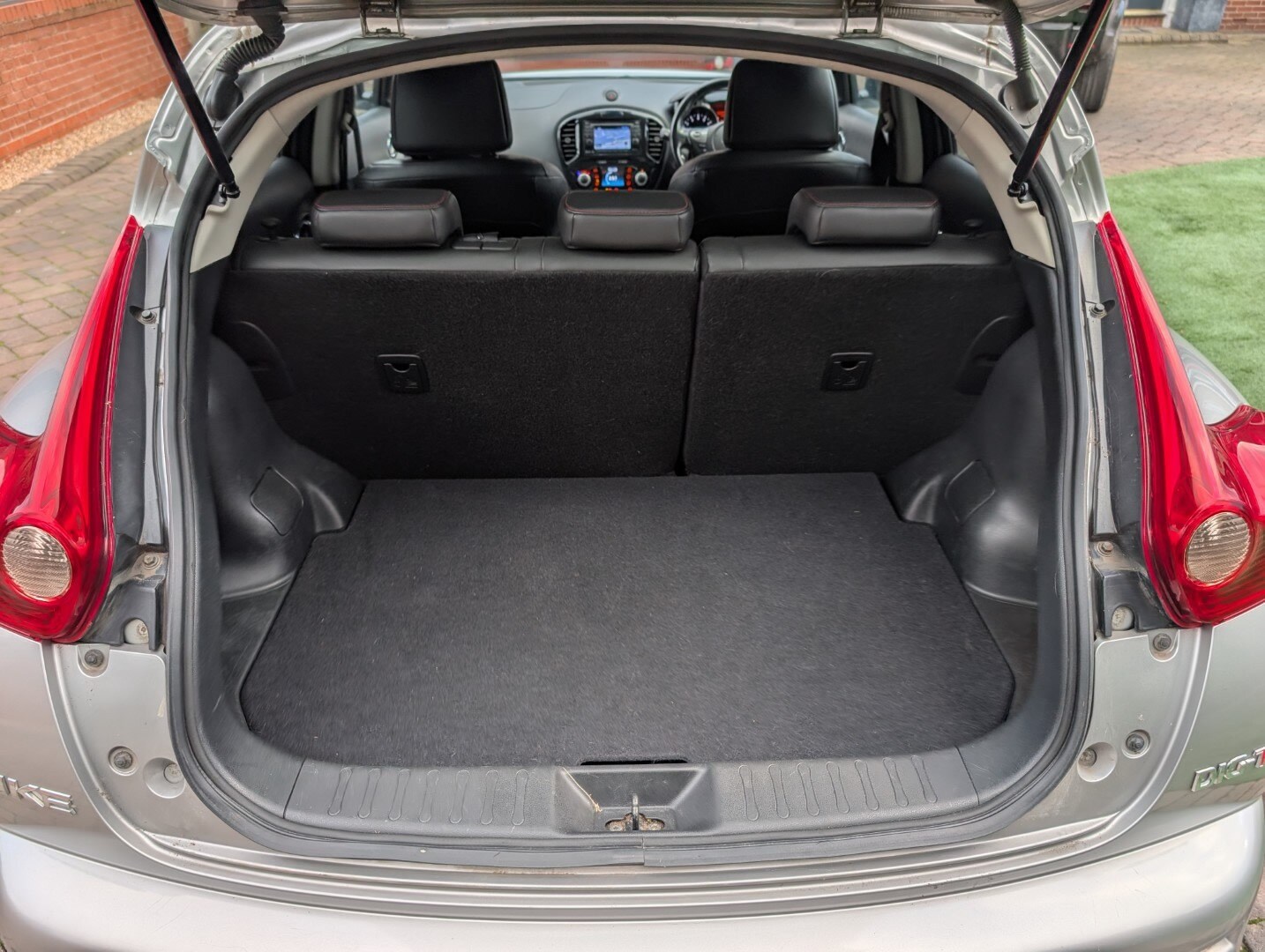 Used Nissan Juke 2011 for sale - 76369199: Photo 23