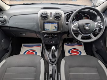 Used Dacia Sandero Stepway 2017 for sale - 79055698: Photo