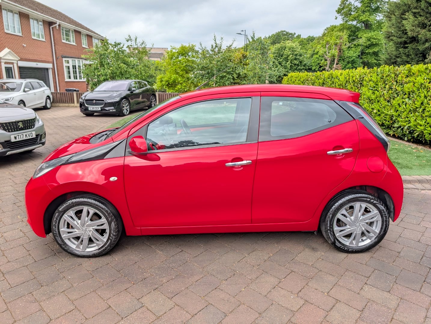 Used Toyota AYGO 2014 for sale - 78149054: Photo 11