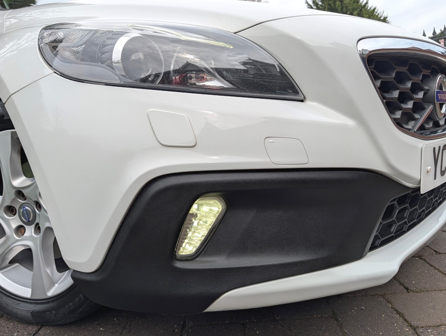 Used Volvo V40 2015 for sale - 77831691: Photo 4