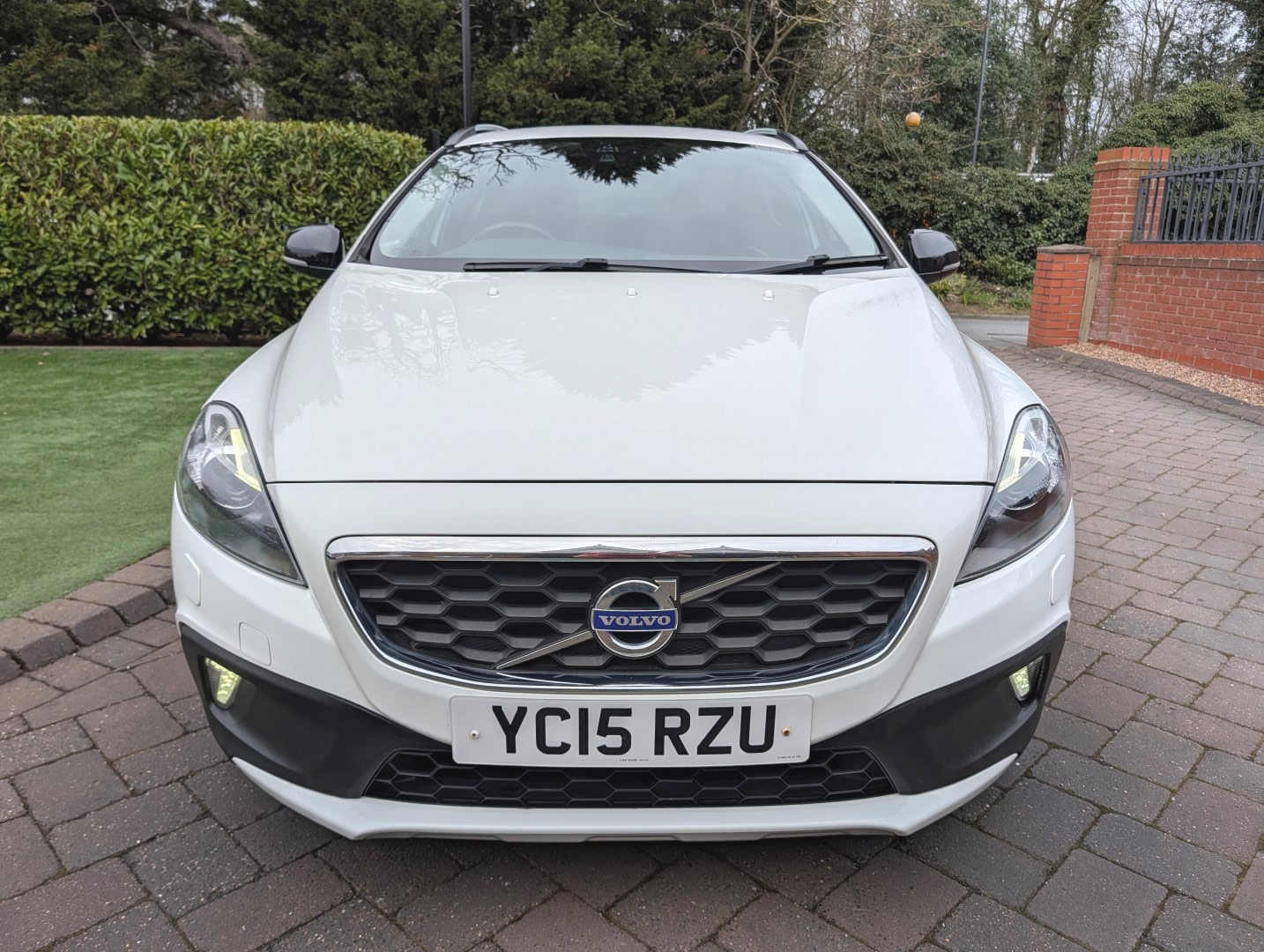 Used Volvo V40 2015 for sale - 77831691: Photo 7