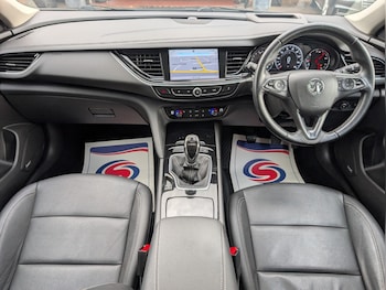 Used Vauxhall Insignia 2017 for sale - 75690602: Photo