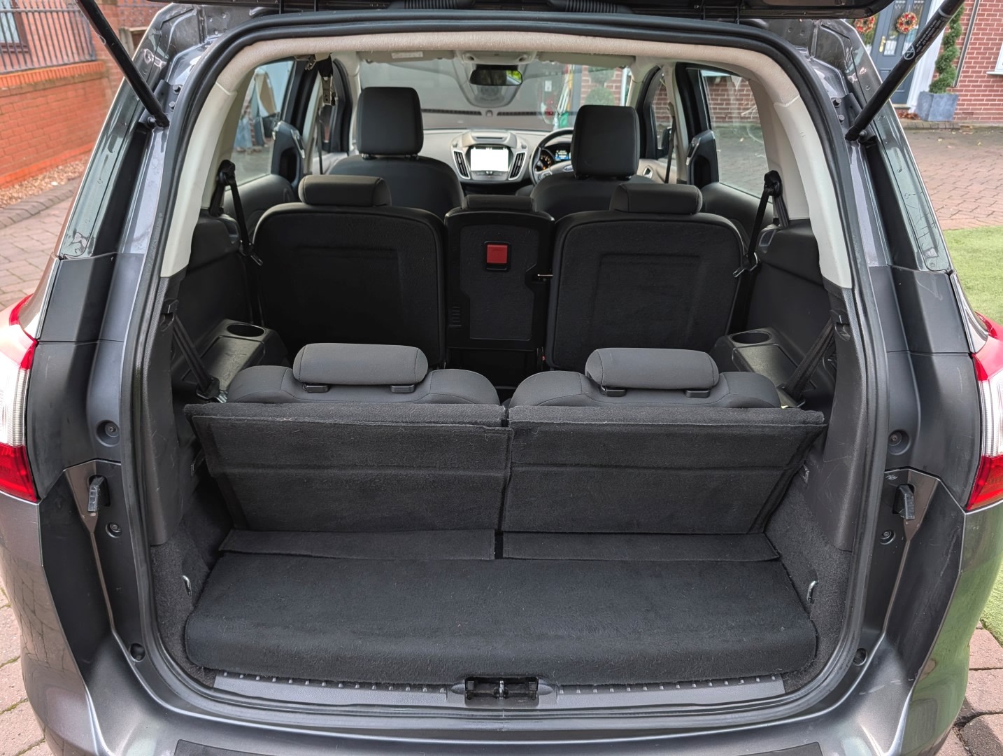 Used Ford Grand C-Max 2018 for sale - 77183324: Photo 28